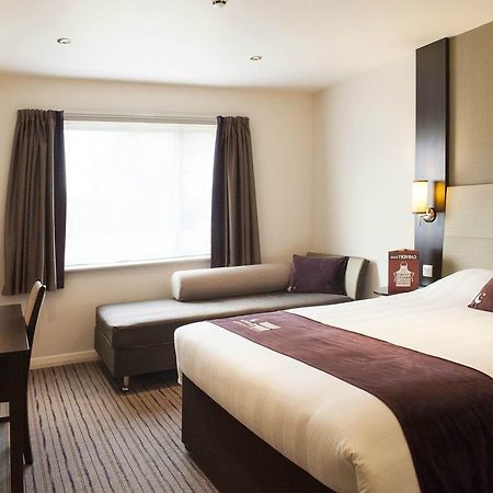 Premier Inn Stirling City Centre Екстериор снимка