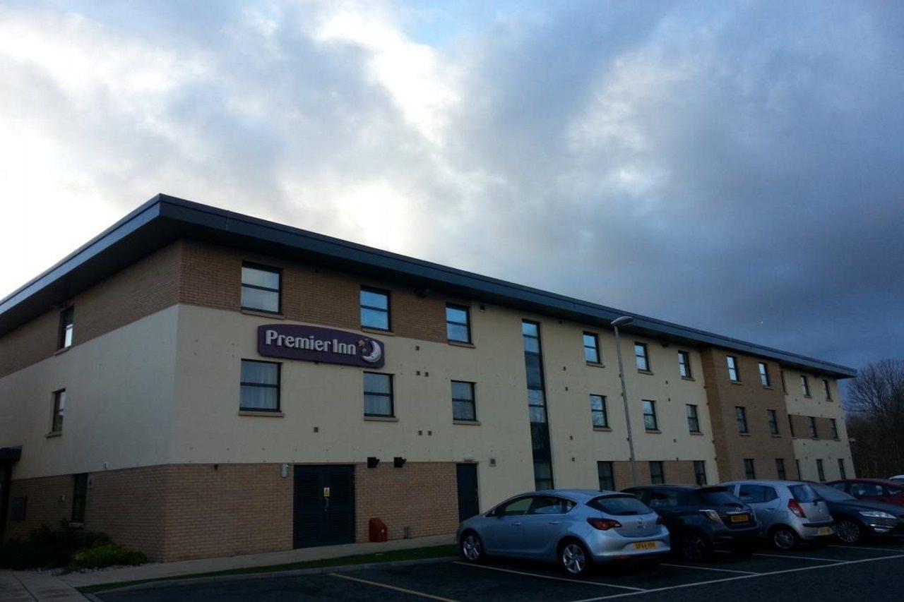 Premier Inn Stirling City Centre Екстериор снимка