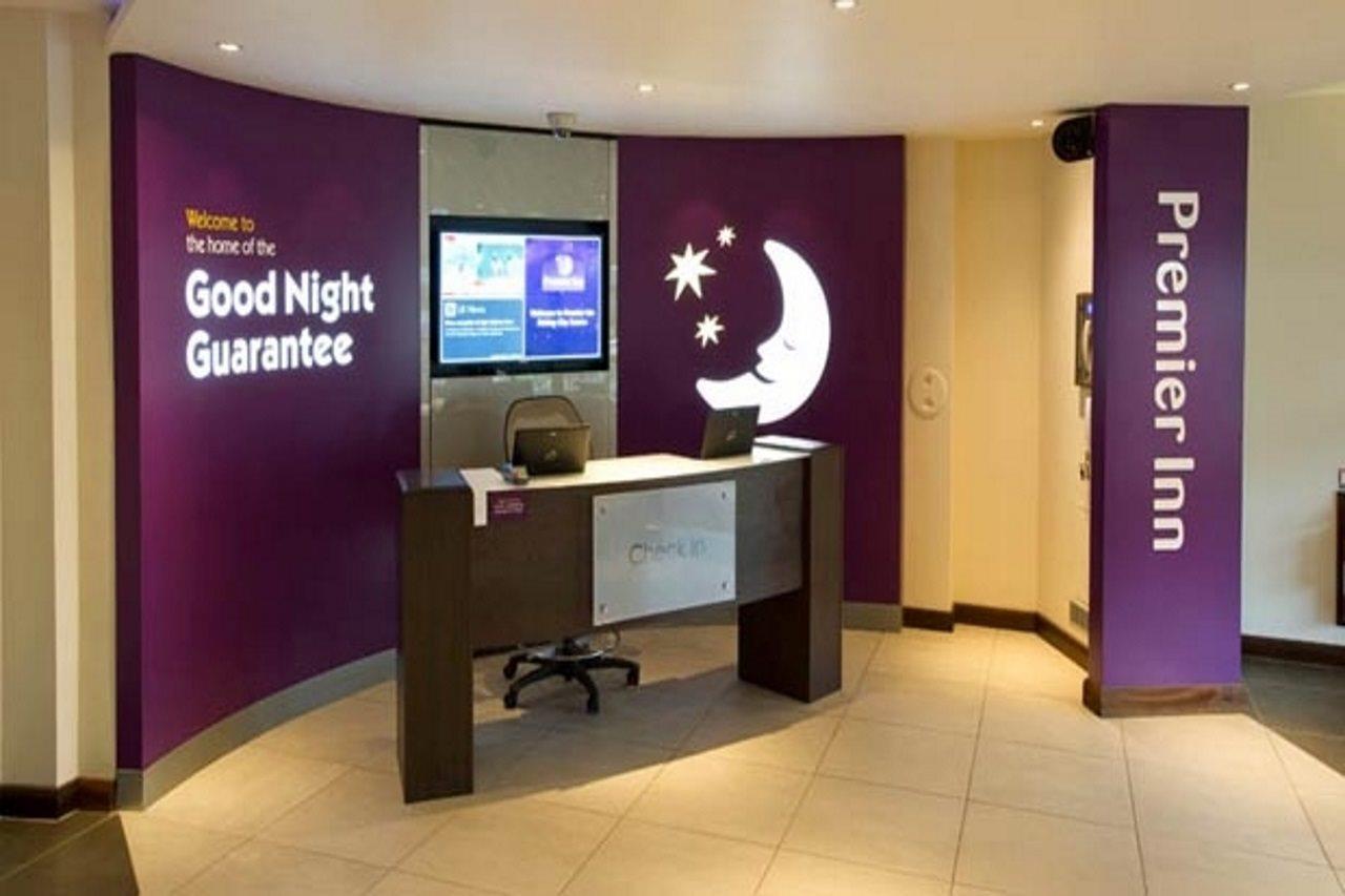 Premier Inn Stirling City Centre Екстериор снимка